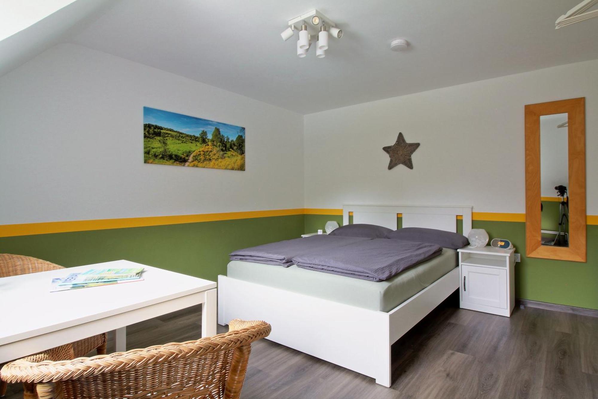 Toms Gaestehaus Schleiden Room photo