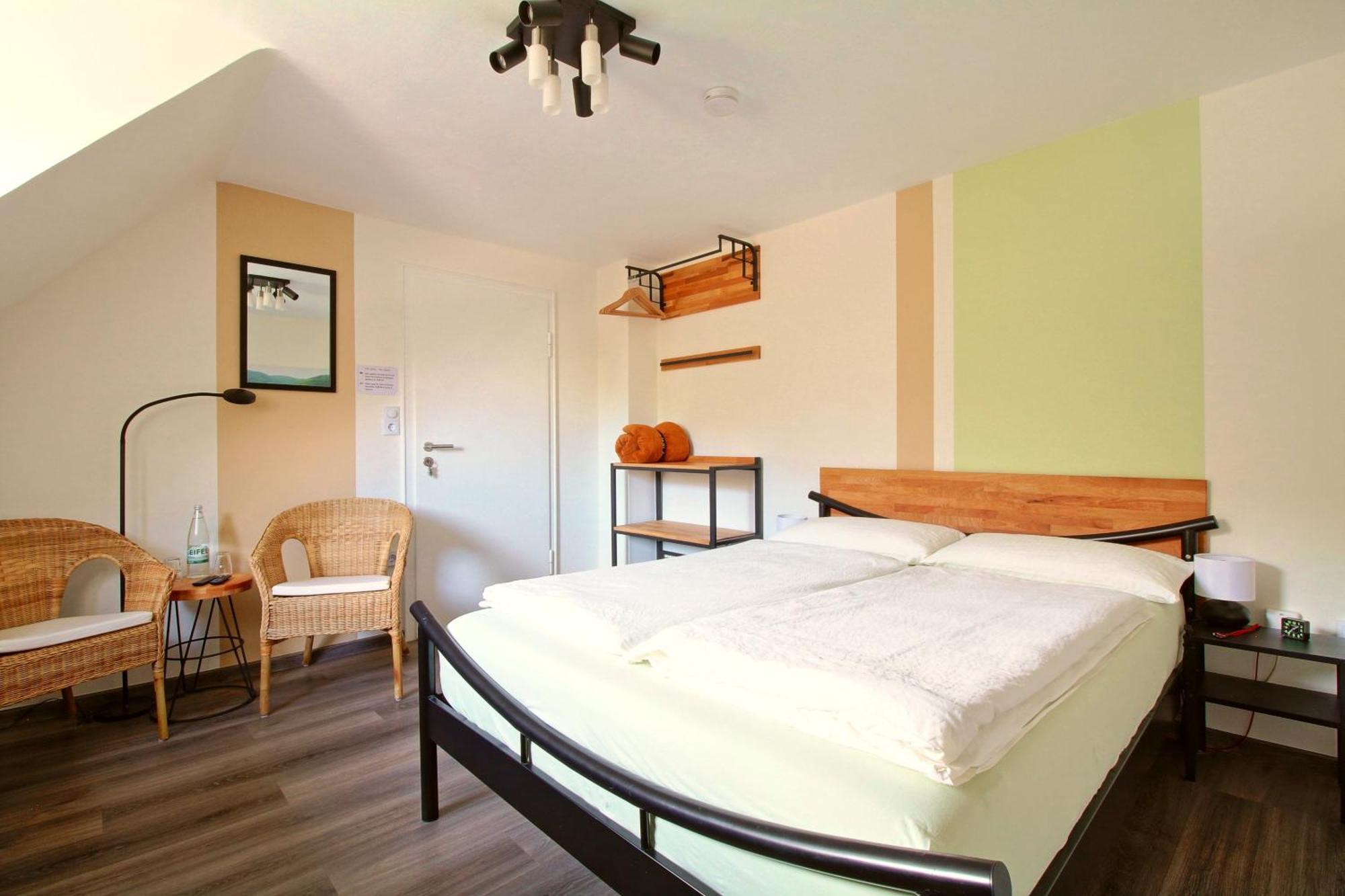 Toms Gaestehaus Schleiden Room photo